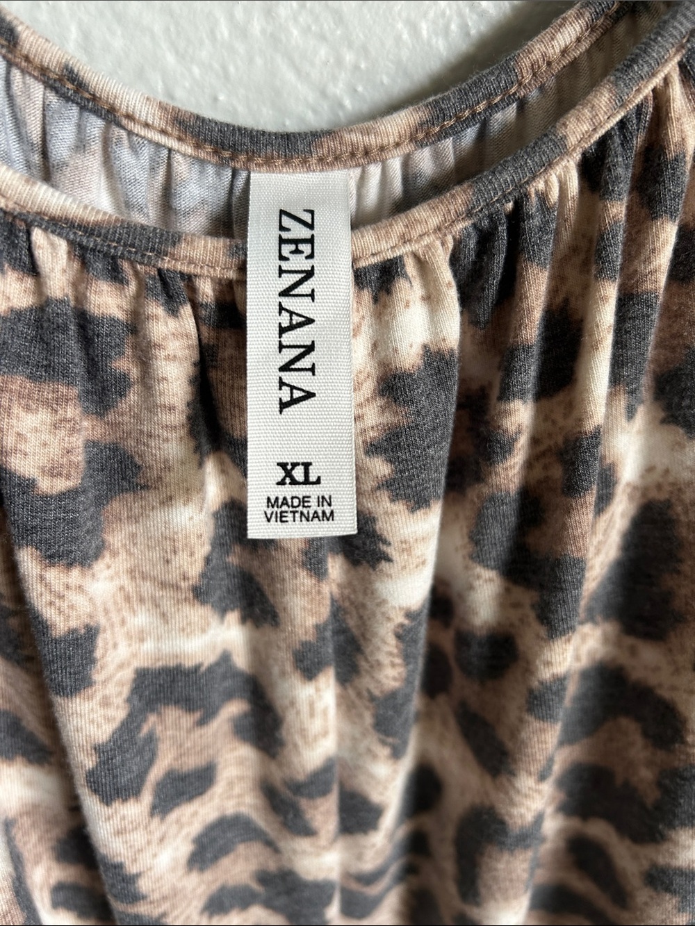 Zenana Outfitters Leopard Print Tank Top - Beige & Brown - Picture 2 of 2